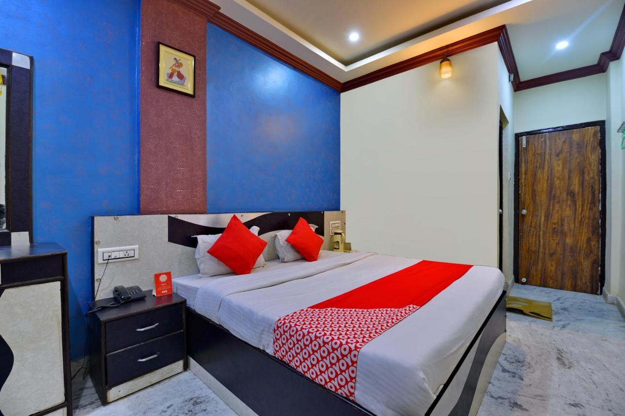 אודייפור Oyo 6541 Hotel Relax Inn מראה חיצוני תמונה